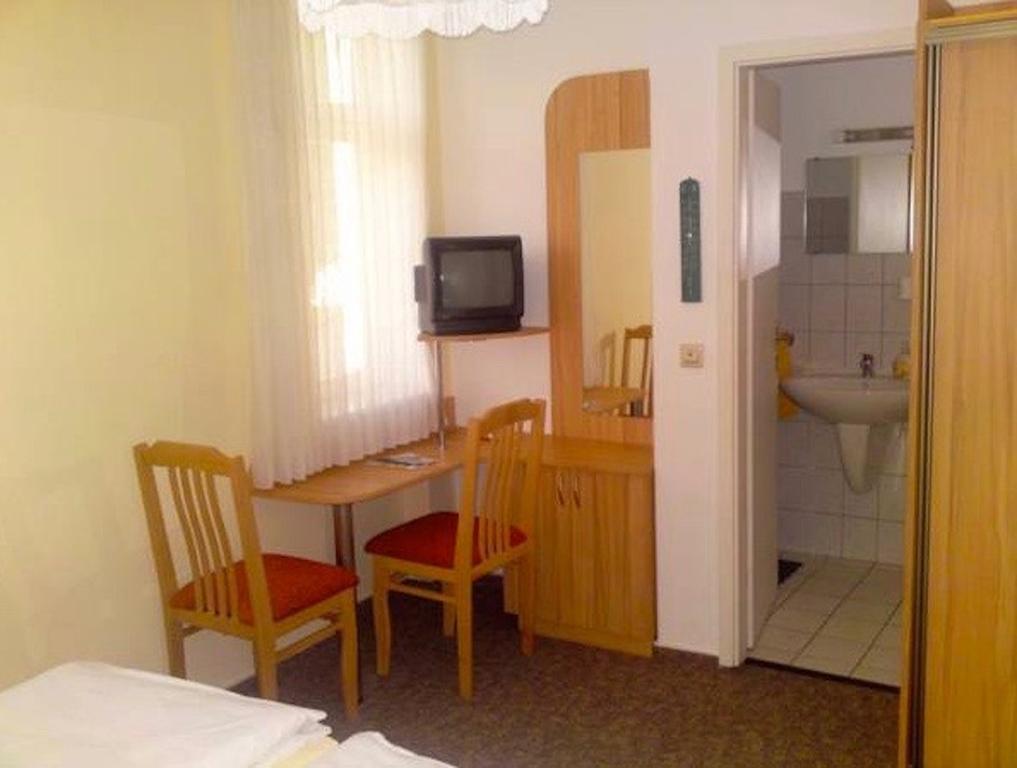 Pension Am Kluenderberg Бінц Екстер'єр фото